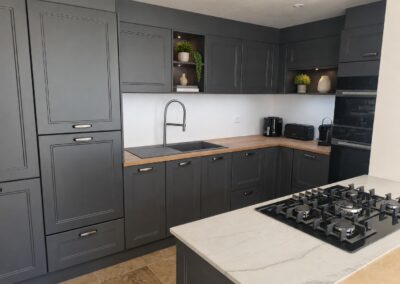 CUISINE-MODERNE-ORIGINAL-CONVIVIALE-PRATIQUE